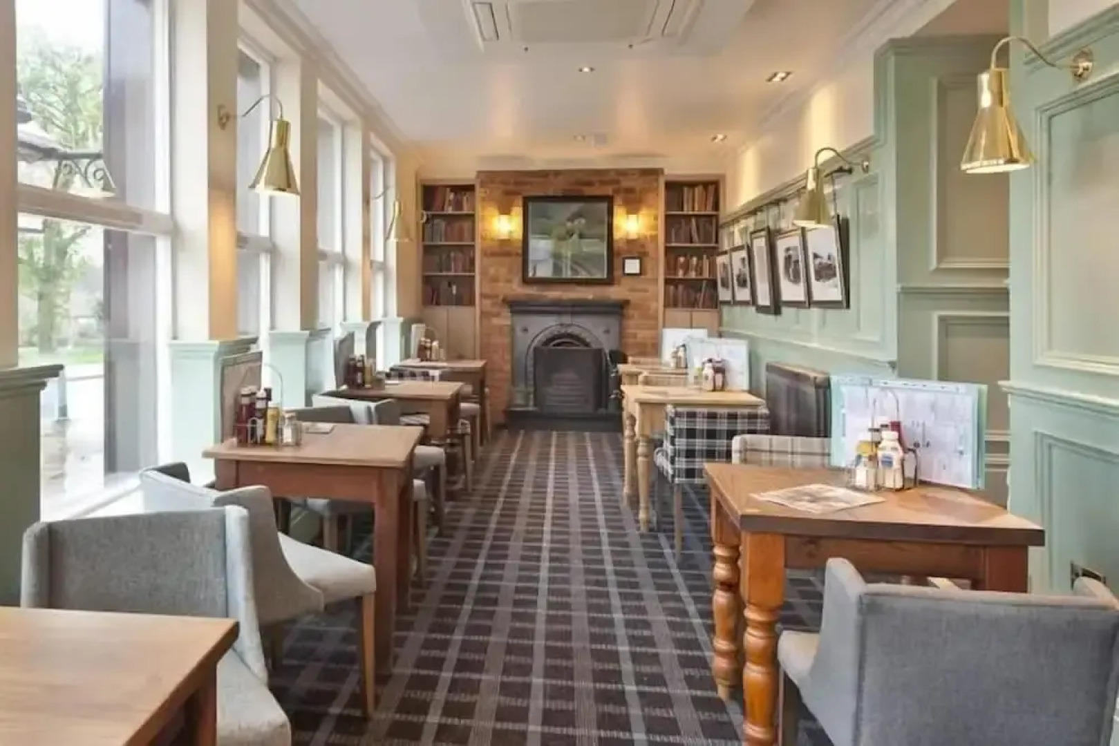 The Queen Hotel Wetherspoon