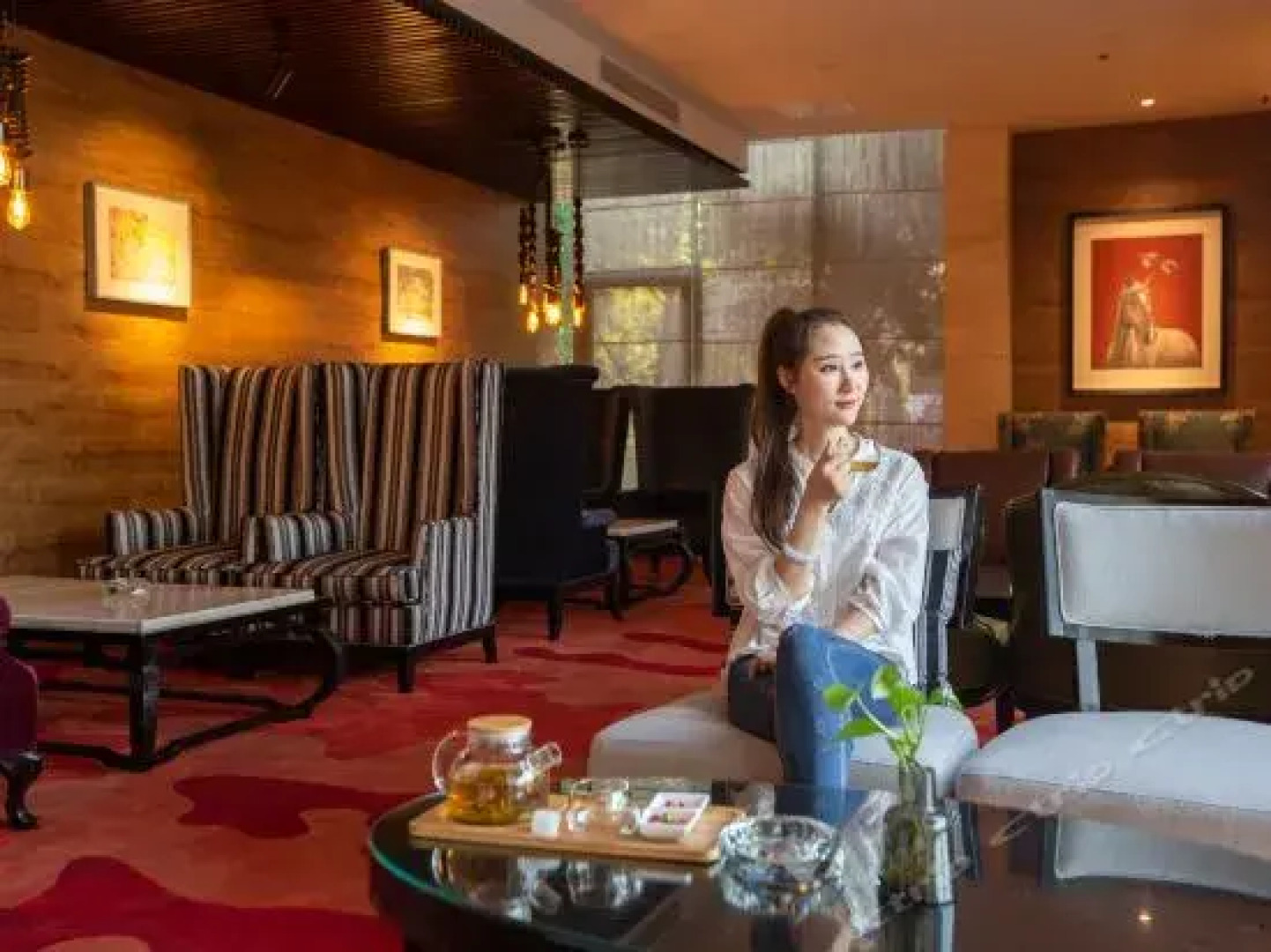 Lake View Garden Hotel