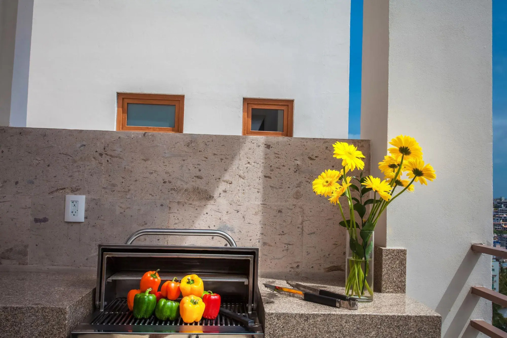 Pinnacle Resorts 220