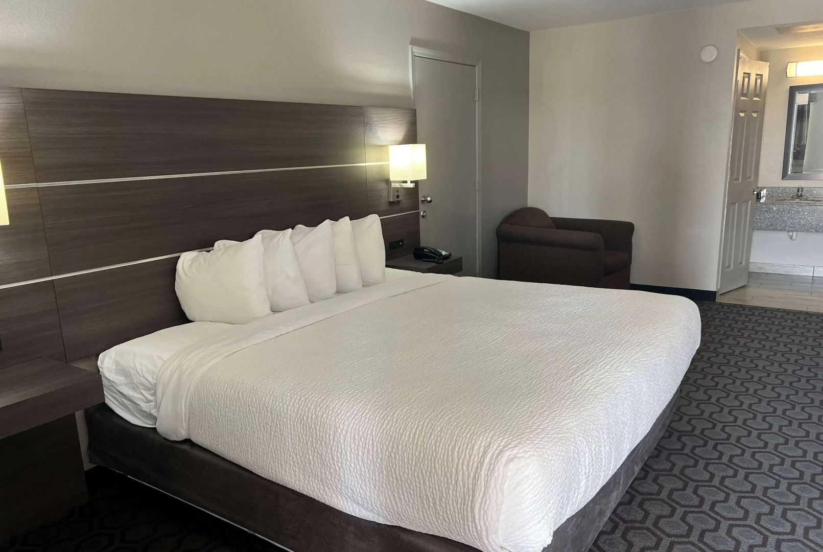 Days Inn by Wyndham Wagoner