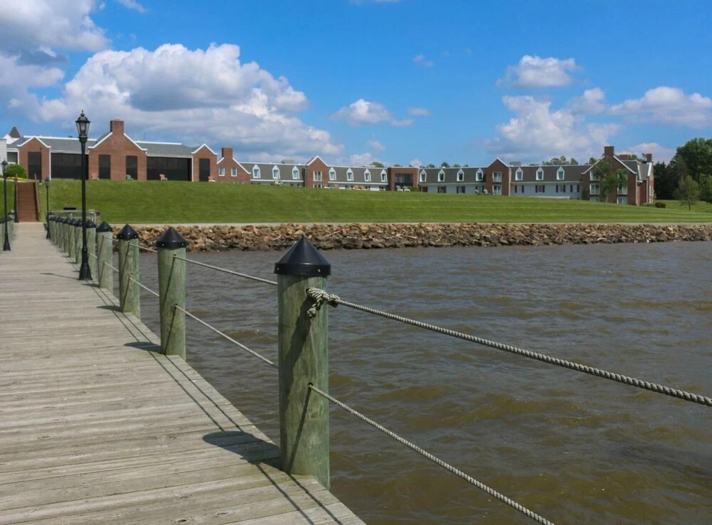 Center Parlor Room at Sandy Cove