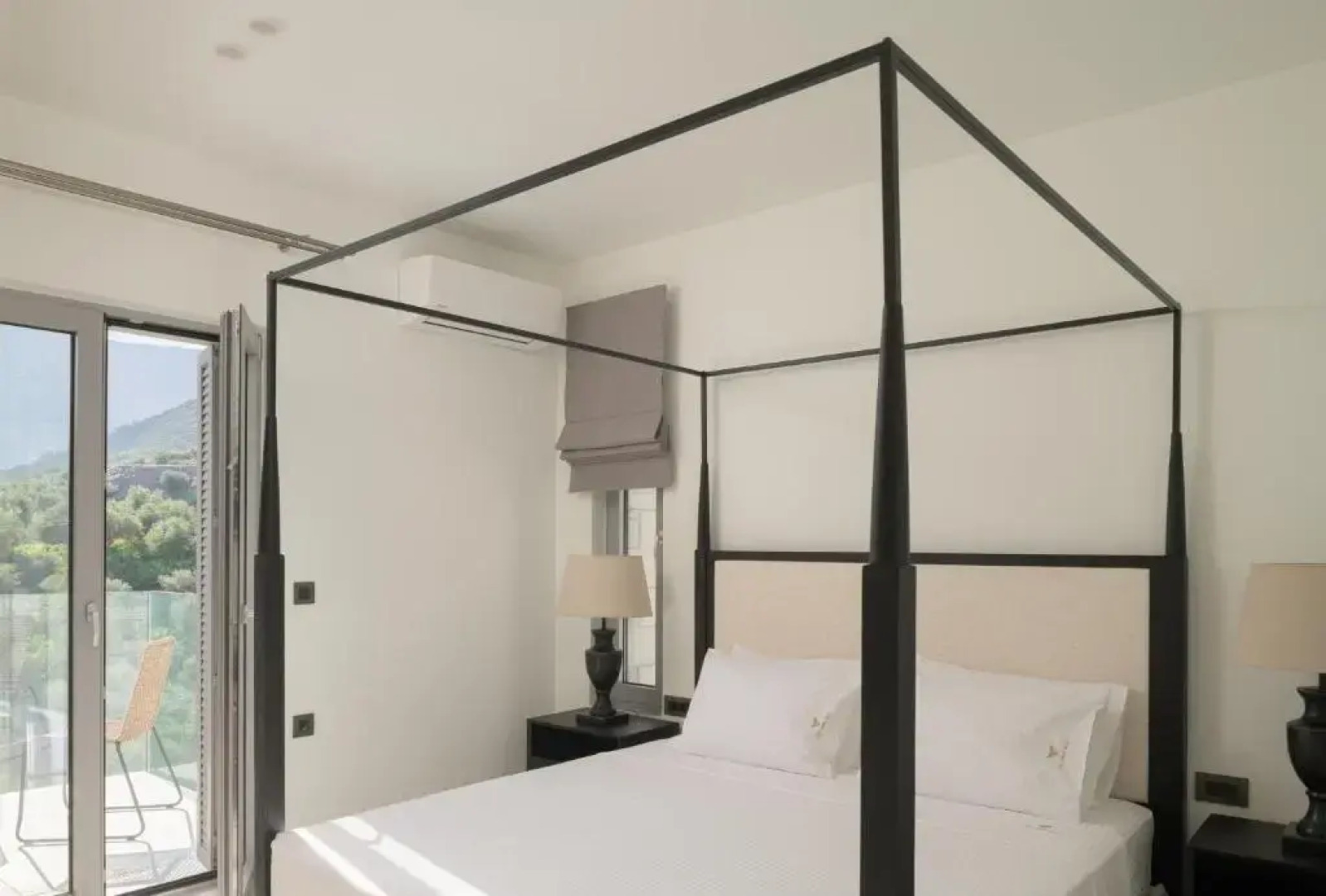 ViveVerde Villa, featuring 3 Pools - Walking distance to Beach & Shops, By ThinkVilla