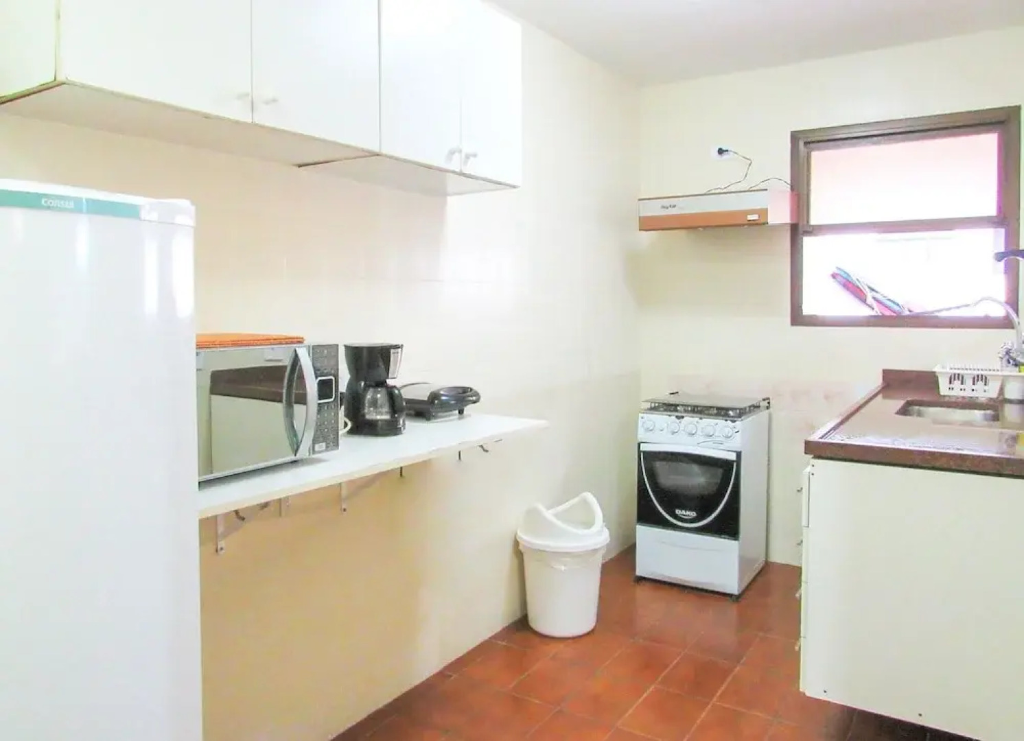 Timo Apto a 200m - Praia das Pitangueiras Guaruj