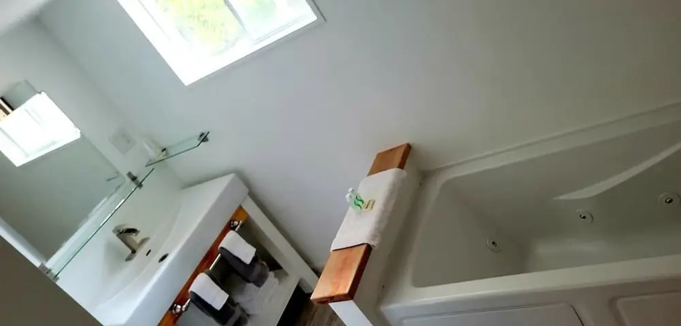 Edge-O-Dells Resort - 21 and Older