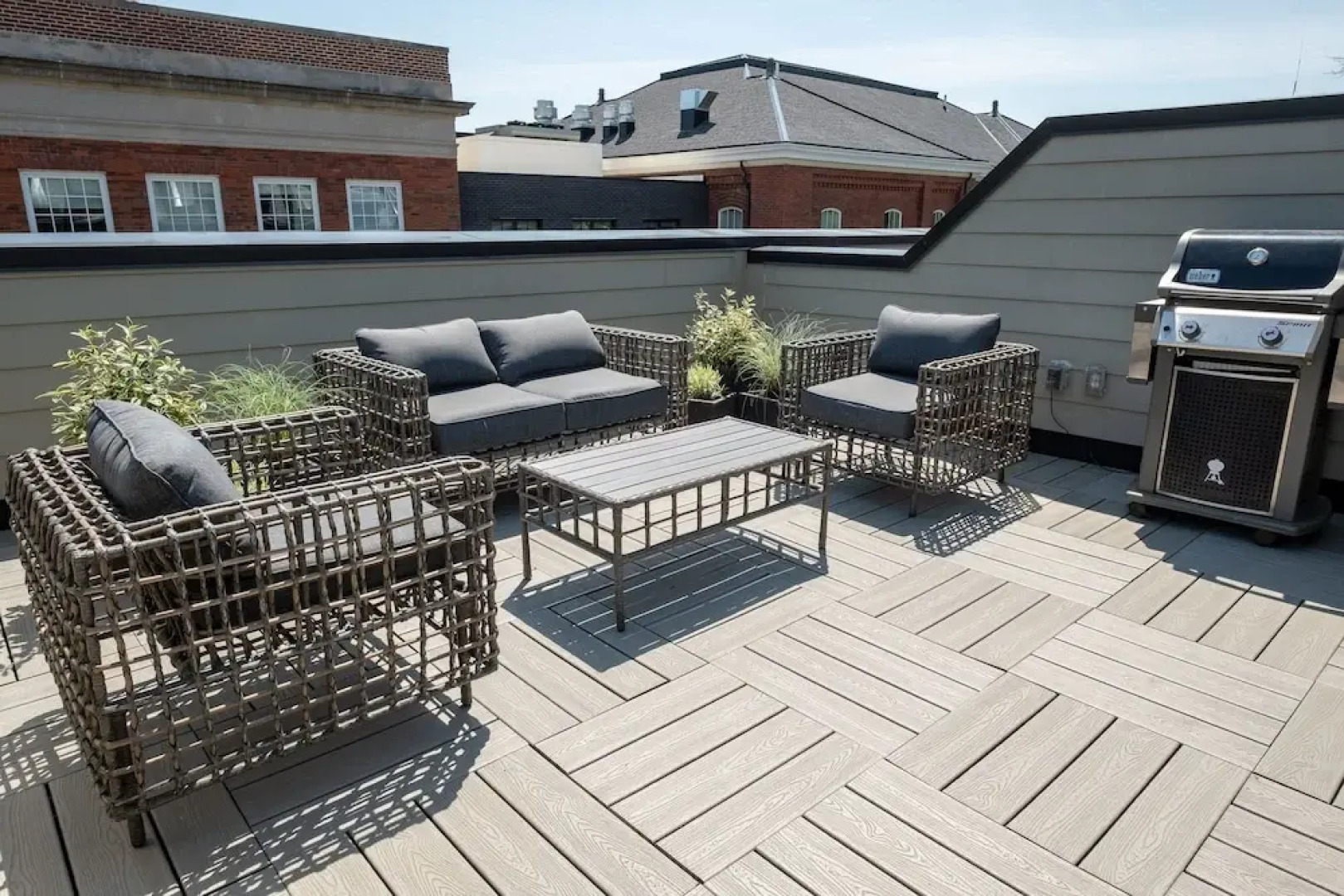 Capitol Hill - Four Bedroom TownHouse