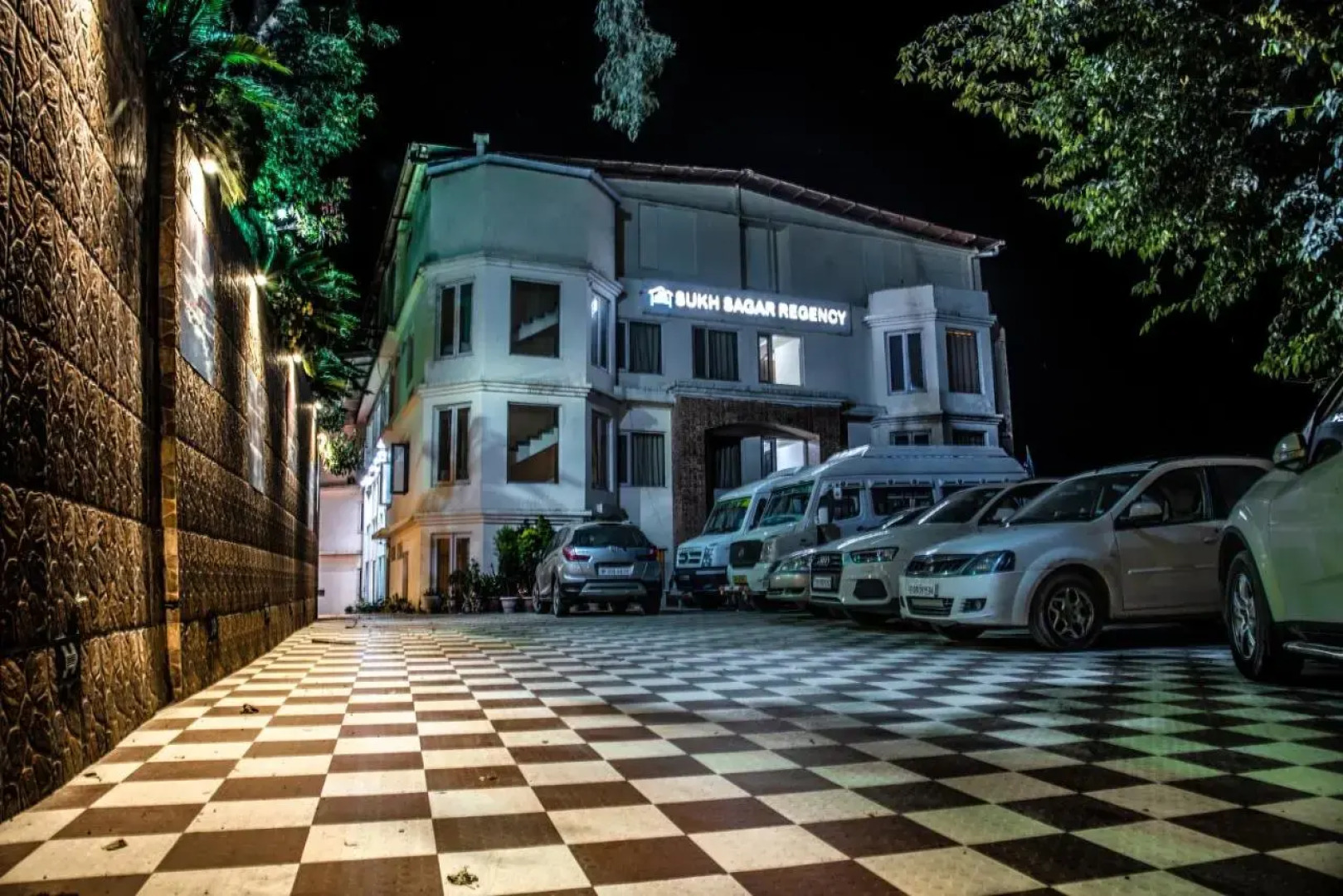 Hotel Sukh Sagar Regency