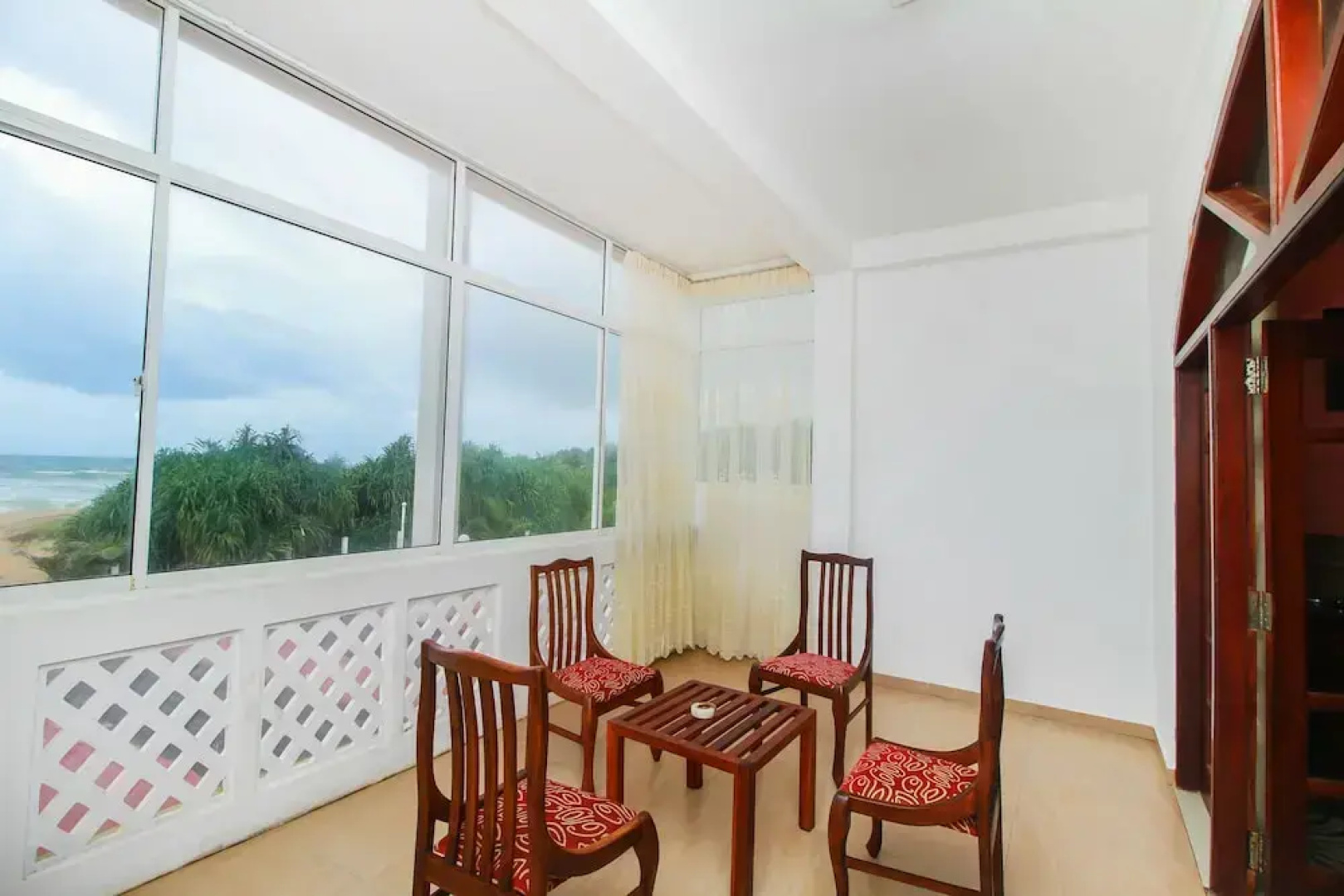 OYO 329 Great Villa Beach