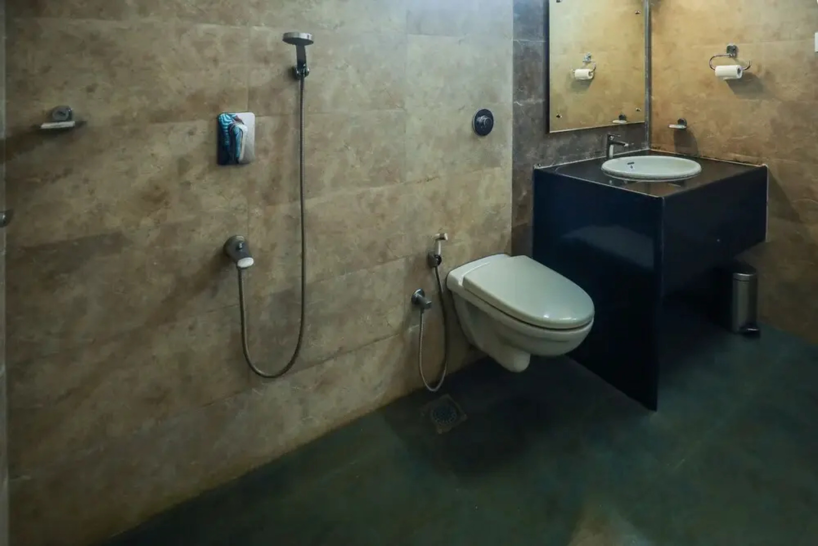 OYO 28365 Hotel The Cult