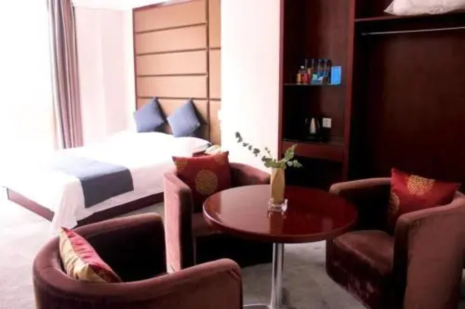 Hubei Yatingxuan Hotel