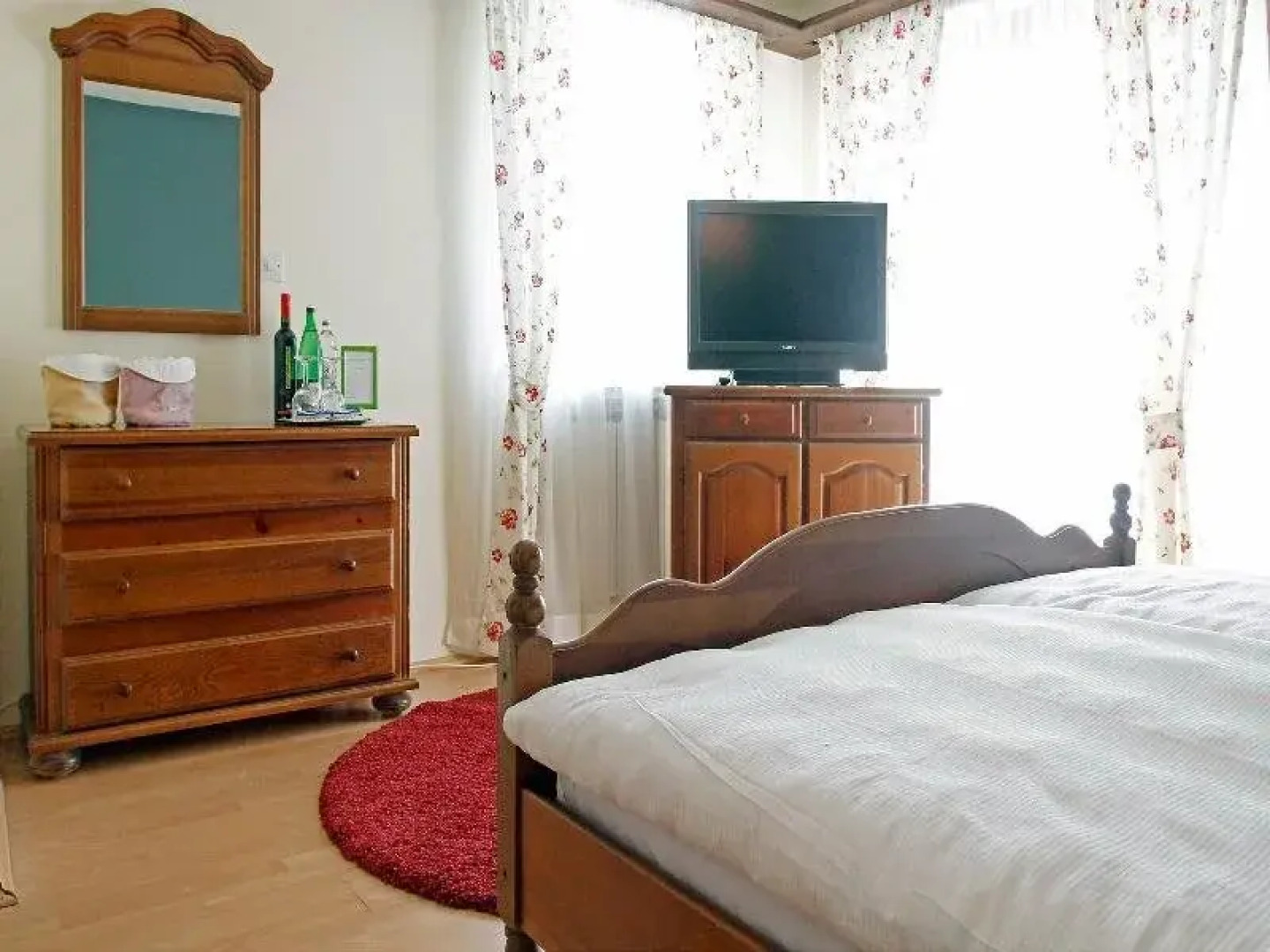 Queen Teuta Palace Resort