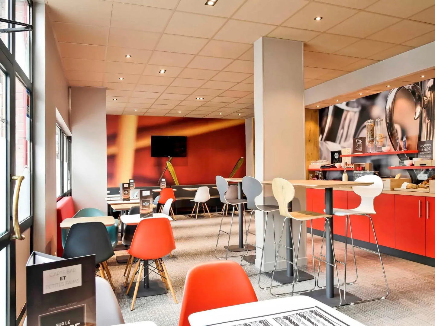 ibis Saint Quentin Basilique