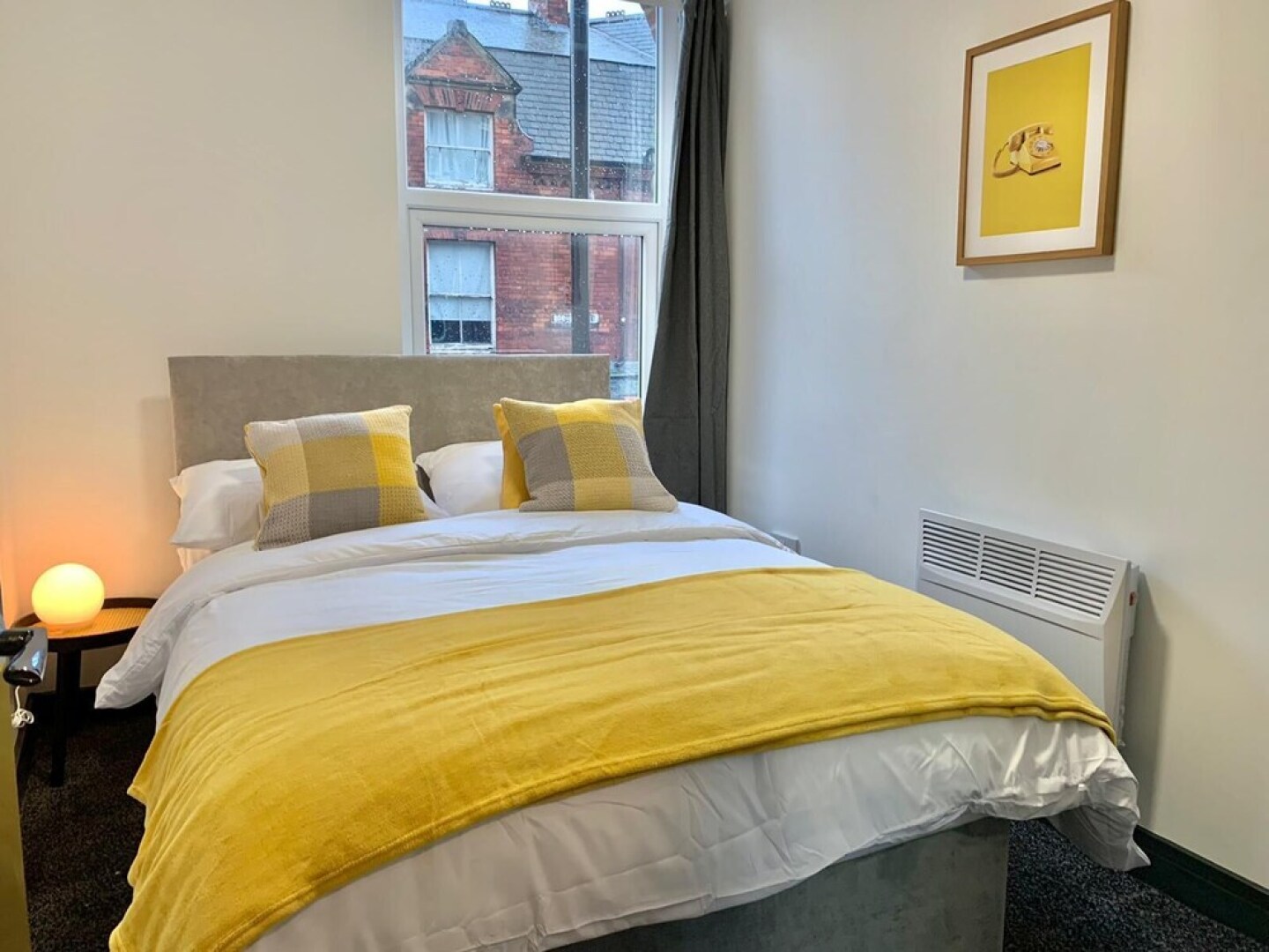 Flat 2, 3 Saville Place