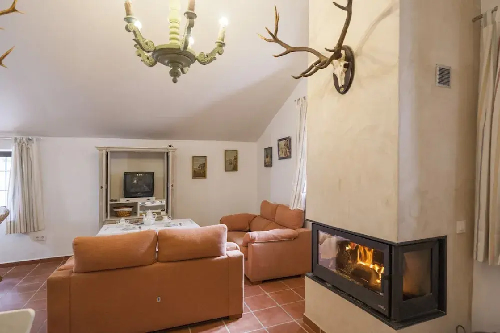 Villa San Nicolas Constantina Canovas