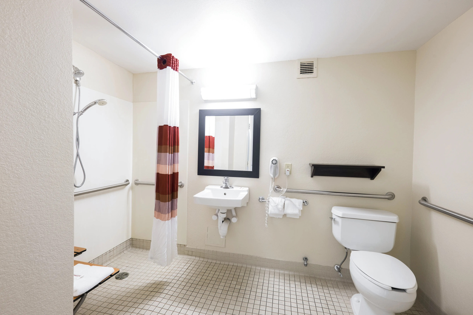 Red Roof Inn PLUS+ San Antonio Downtown - Riverwalk