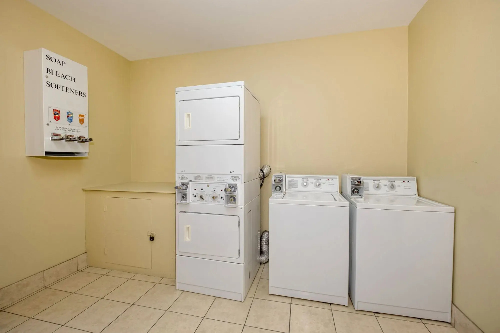 Red Roof Inn & Suites Lake Charles