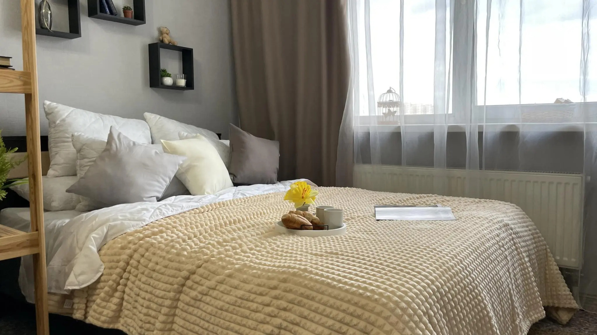 Yousinn (Юсинн) на улице Добролюбова