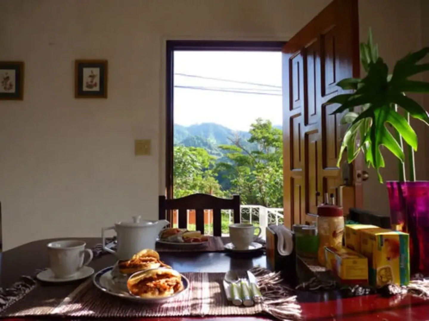 Autana Bed and Breakfast - Hostel