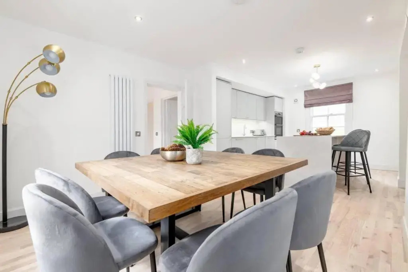 Captivating 4-bed House in Killin