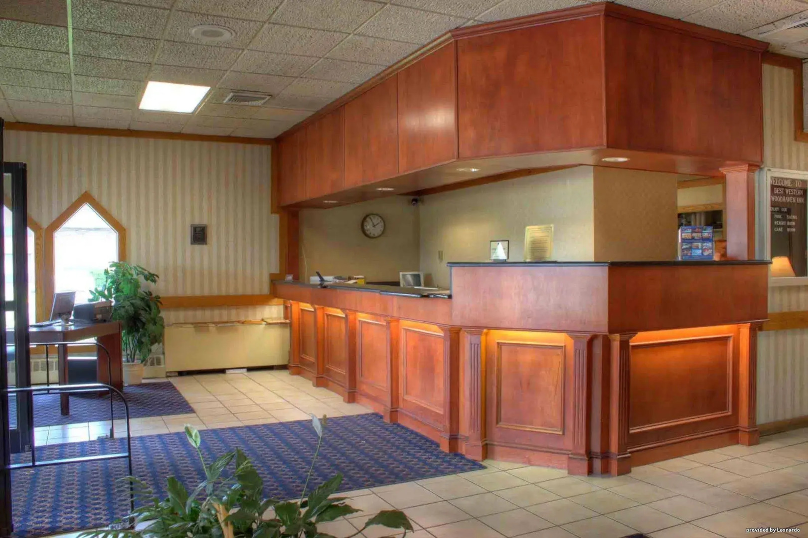 Best Western Woodhaven Inn