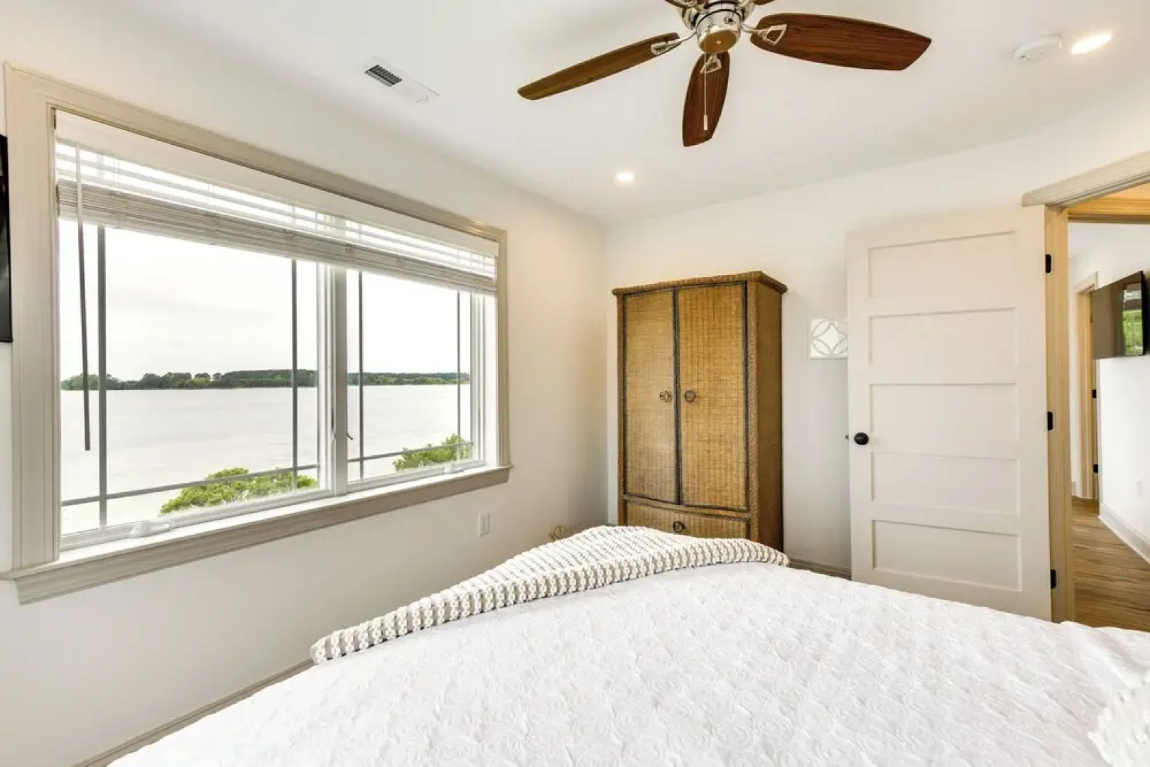 Waterfront Maryland Vacation Home: Private Beach!