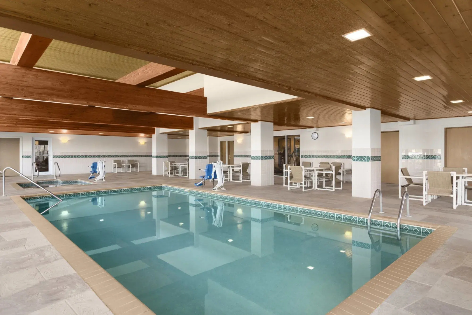 Country Inn & Suites Rochester South Mayo Clinic