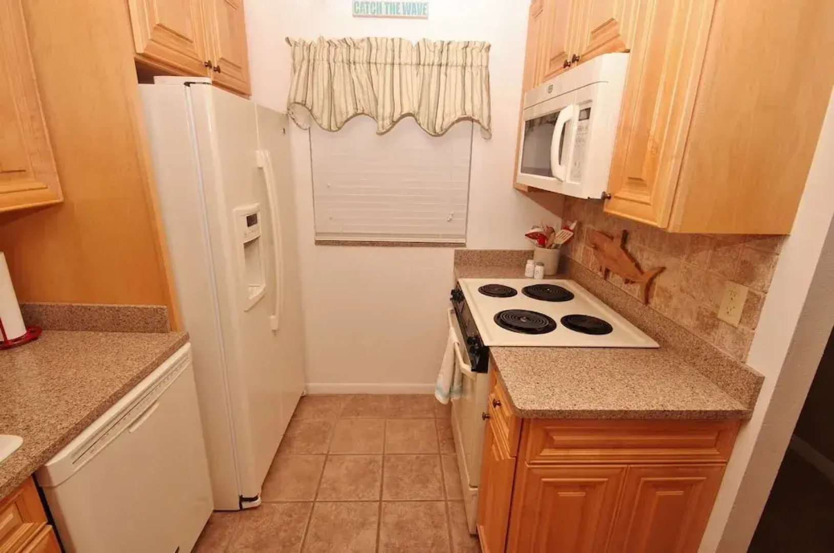 Sea Coast Gardens III 412