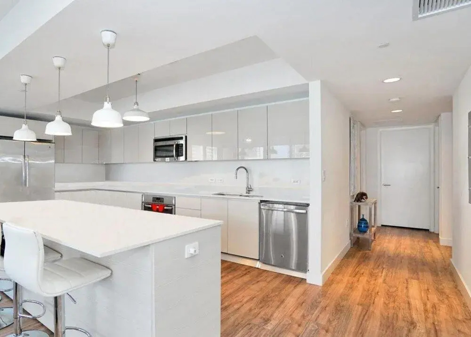 Incredible Bay View 3 Bed Private Floor Apt 1101 BW Resort Miami FL