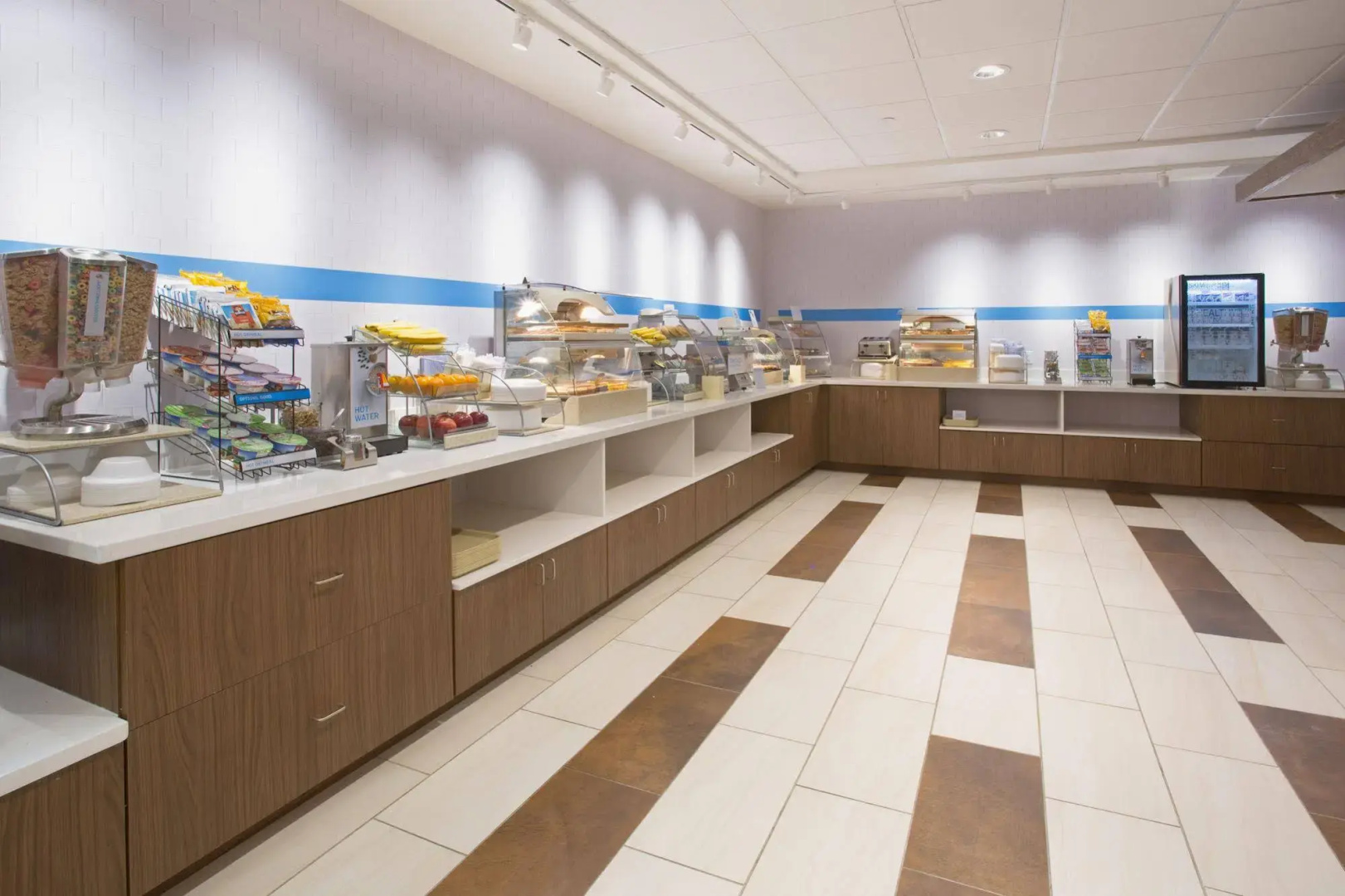Holiday Inn Express & Suites Uniontown by IHG