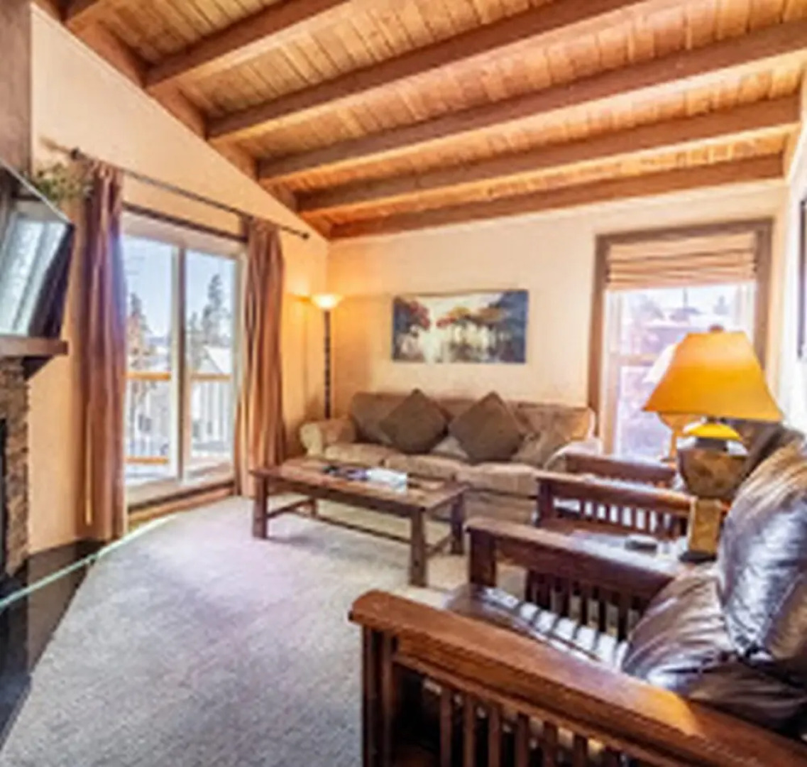 Treehouse #305, Building D by Summit County Mountain Retreats