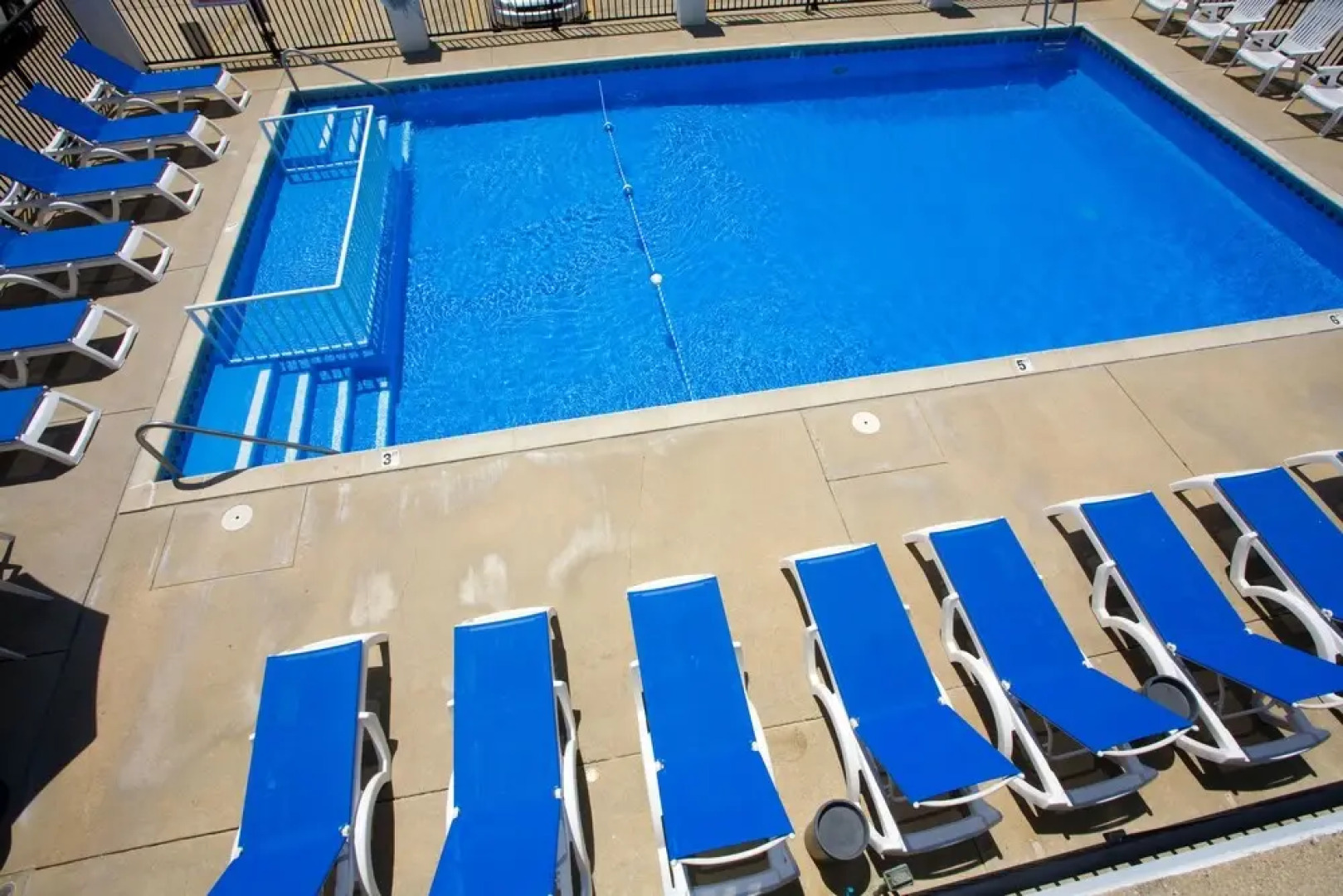 Aloha Oceanfront Motel