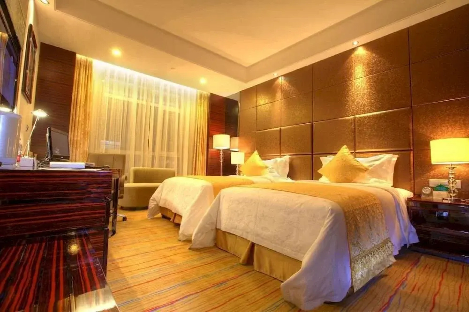 Huangjingang Holiday Hotel