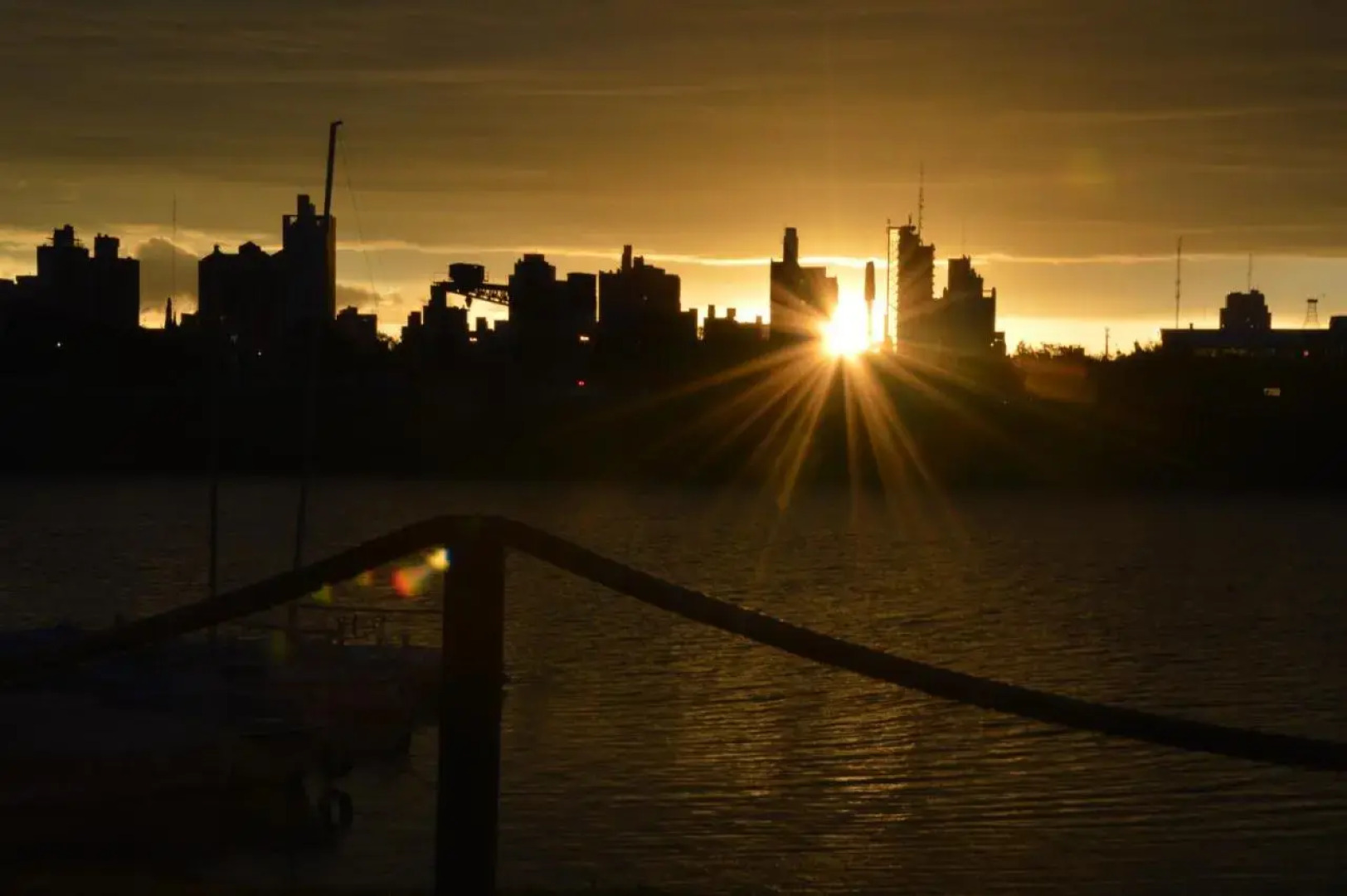 Hotel Puerto Amarras