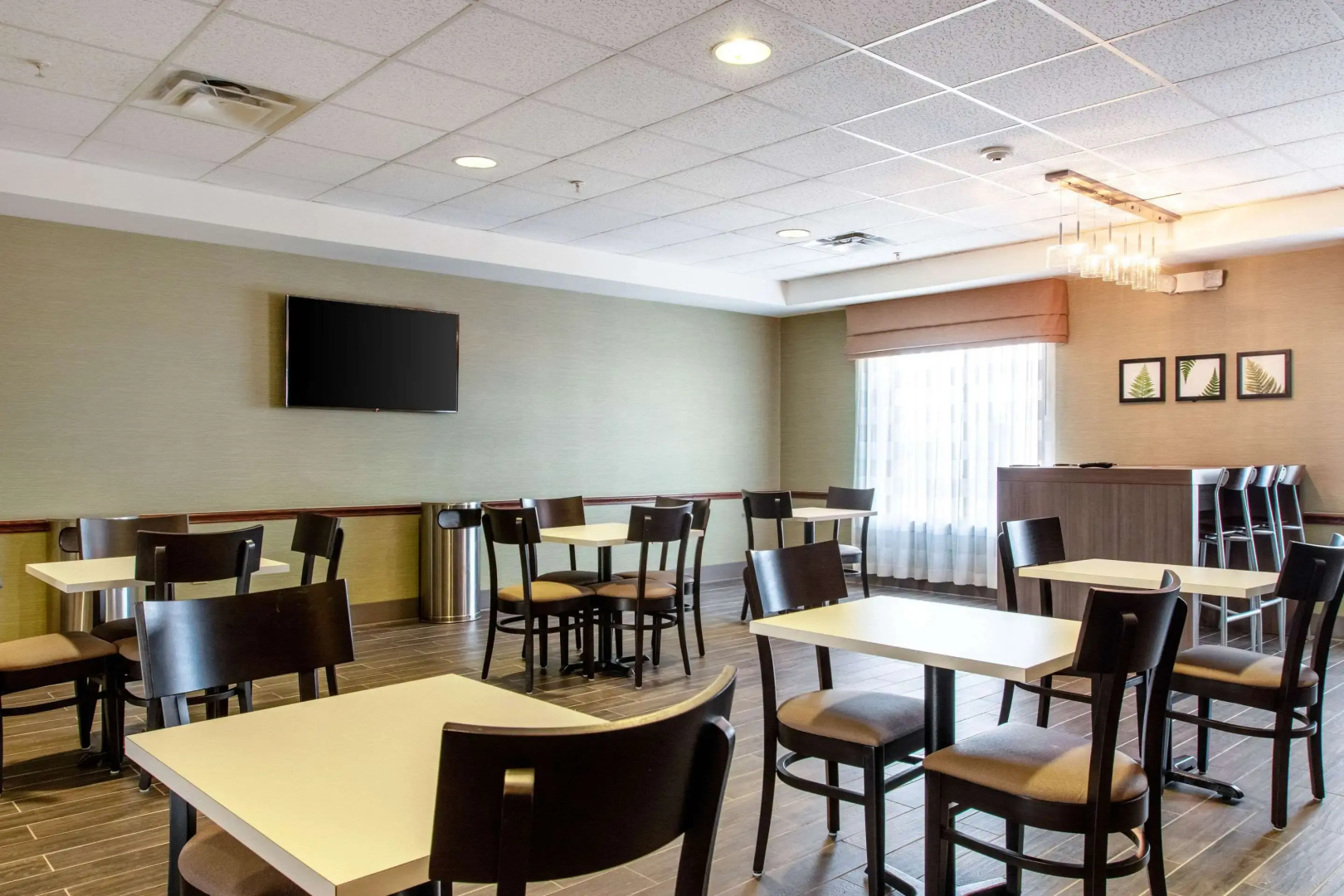 Sleep Inn & Suites