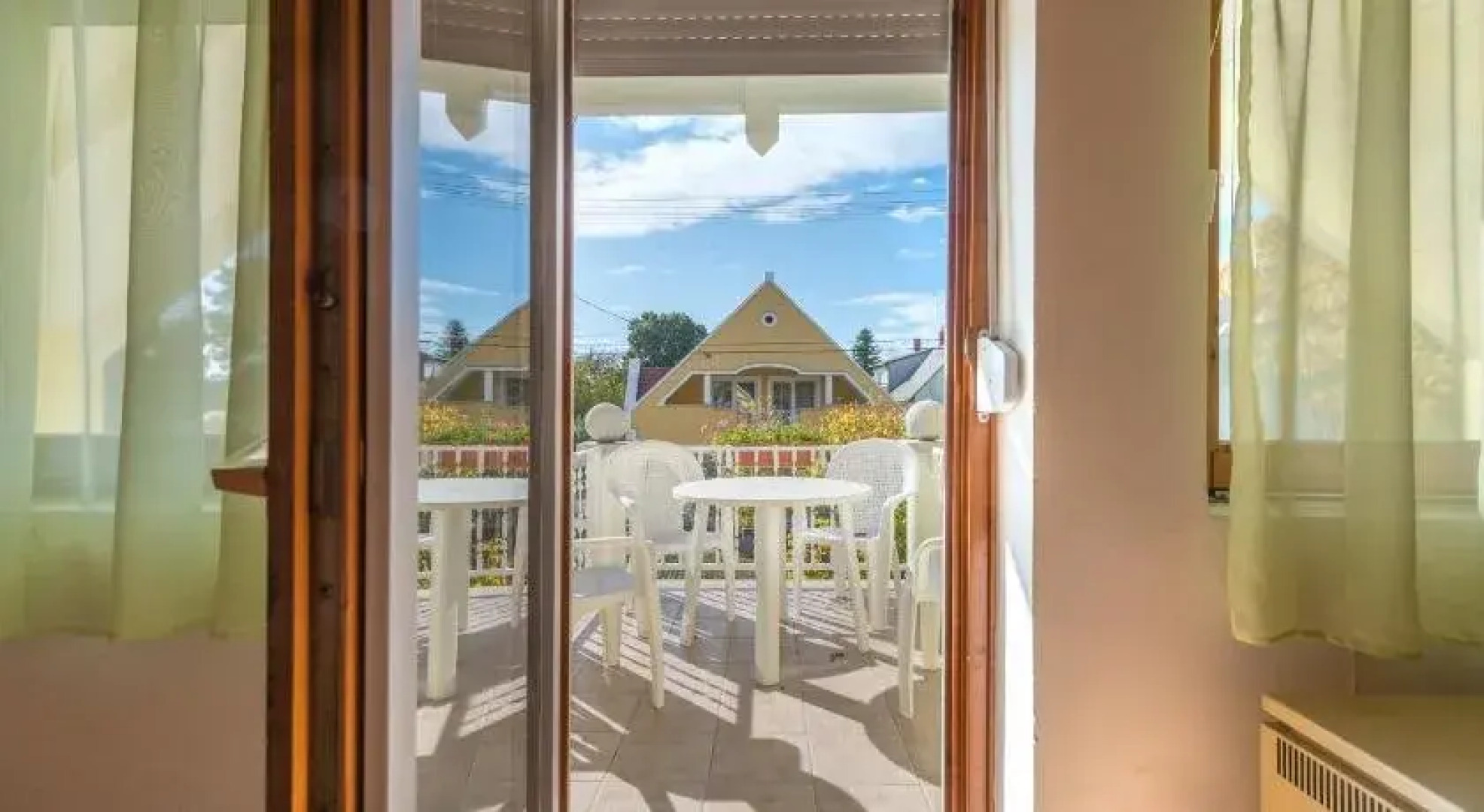 Topáz Apartmanházak