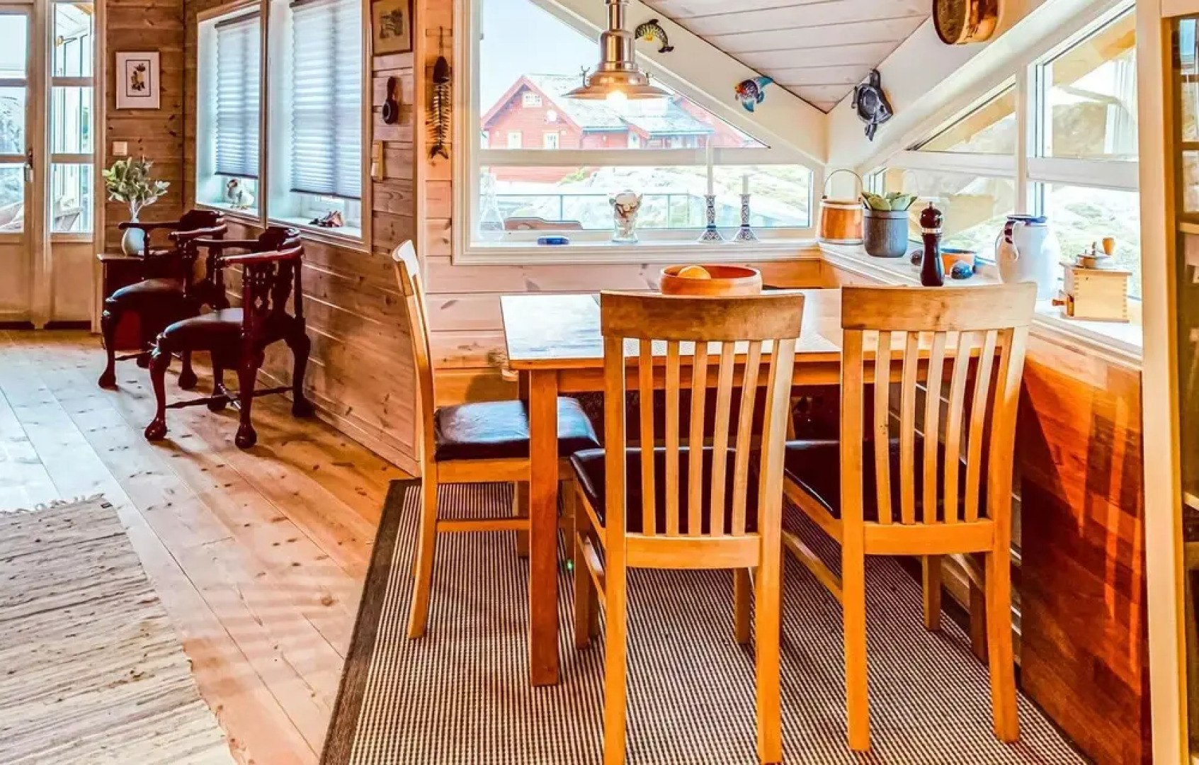 Stunning Home in Bekkjarvik With 3 Bedrooms and Wifi