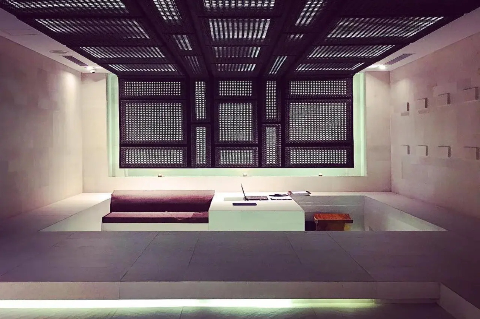 eqUILIBRIA SEMINYAK