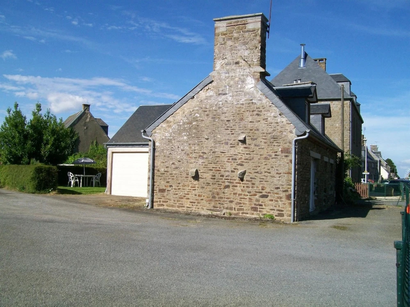 House With 3 Bedrooms in Reffuveille, With Furnished Garden and Wifi