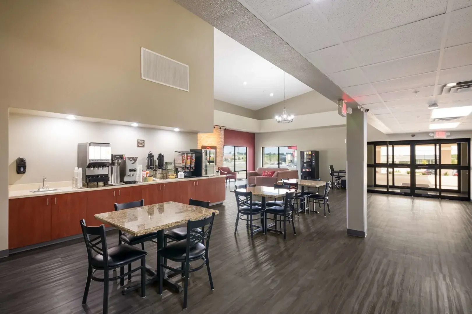 Red Roof Inn & Suites Austin East - Manor