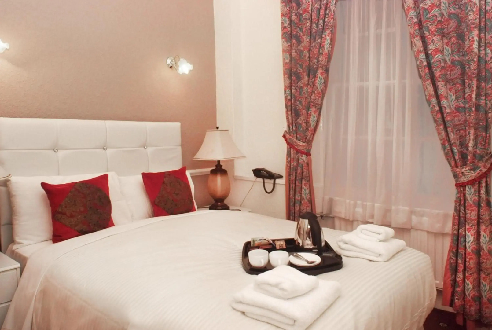 Classic Hyde Park Hotel