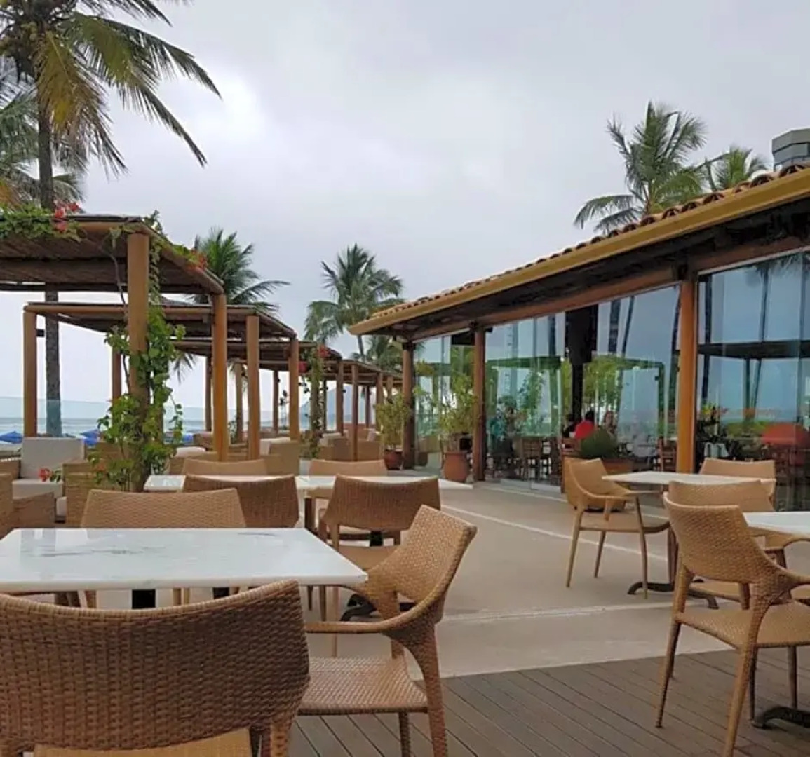 FLAT RIVIERA COM VISTA MAR A 150m DA PRAIA ! DISPONÍVEL PRÓX FINDI - De 14 a 18 de Fev de 2024 ! APROVEITE !