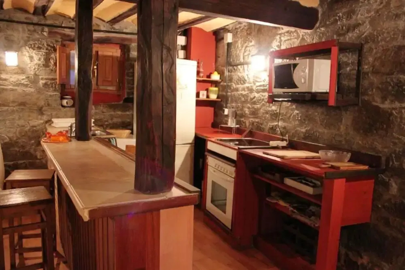 House with 5 Bedrooms in Mieres Del Camino, with Wonderful Mountain View, Balcony And Wifi - 32 Km From the Slopes