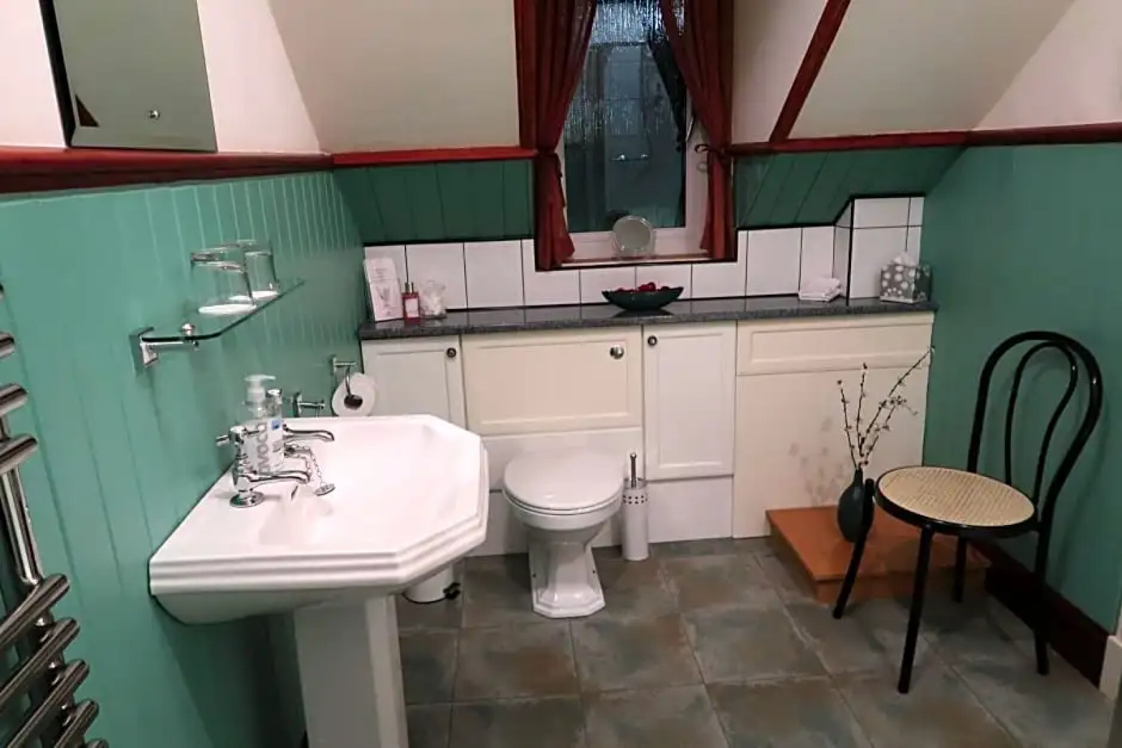 Corunna Bed & Breakfast and Garden Cottage