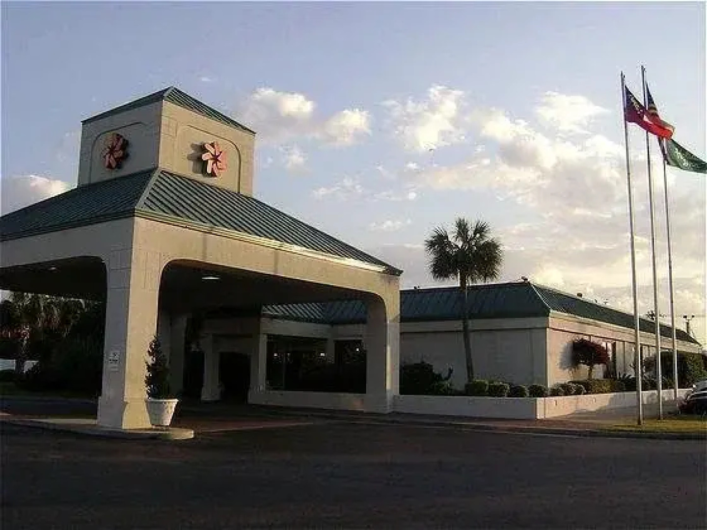 Holiday Inn Tifton-I-75 (Exit 62)