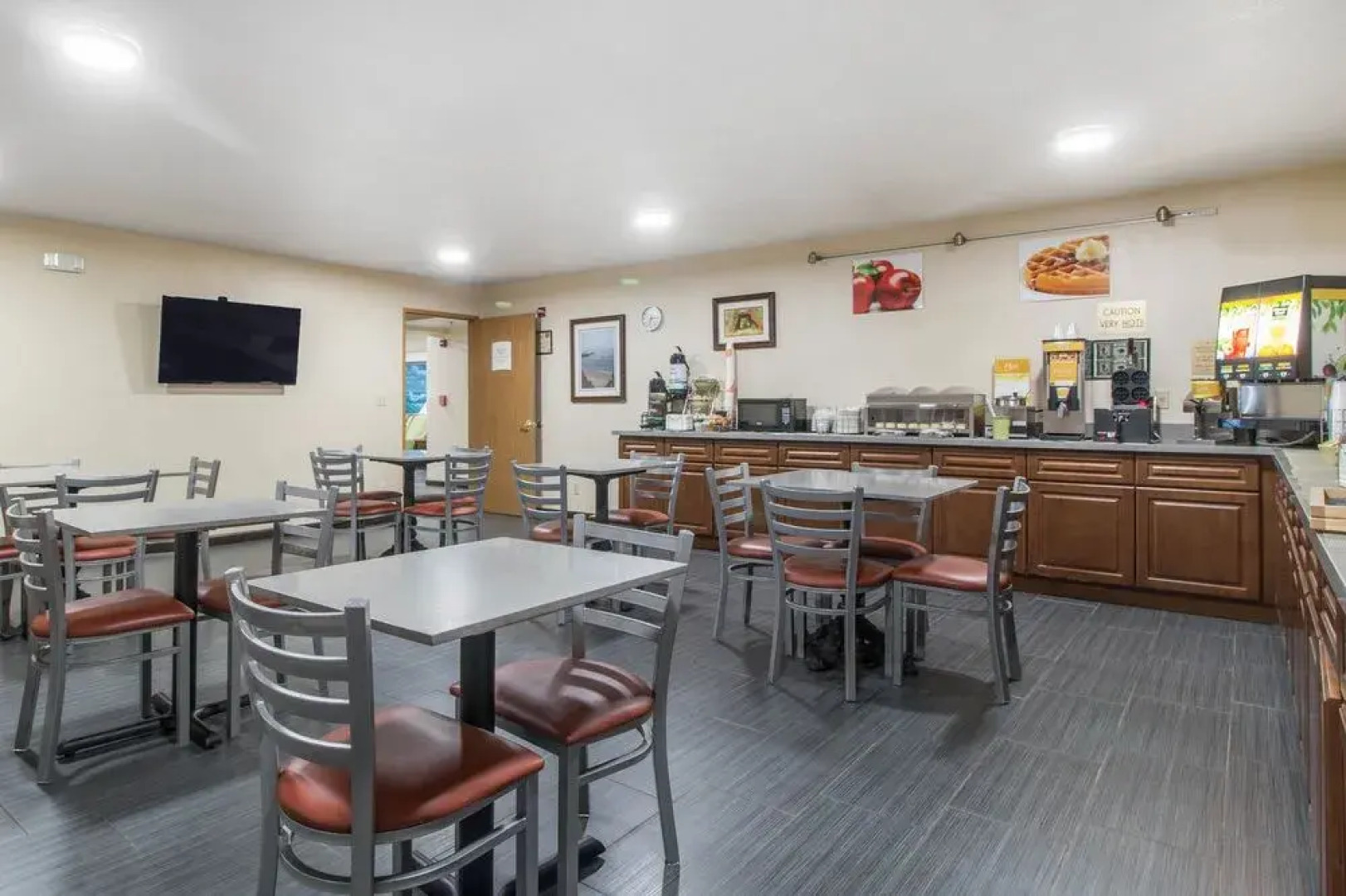 Quality Inn & Suites Redwood Coast