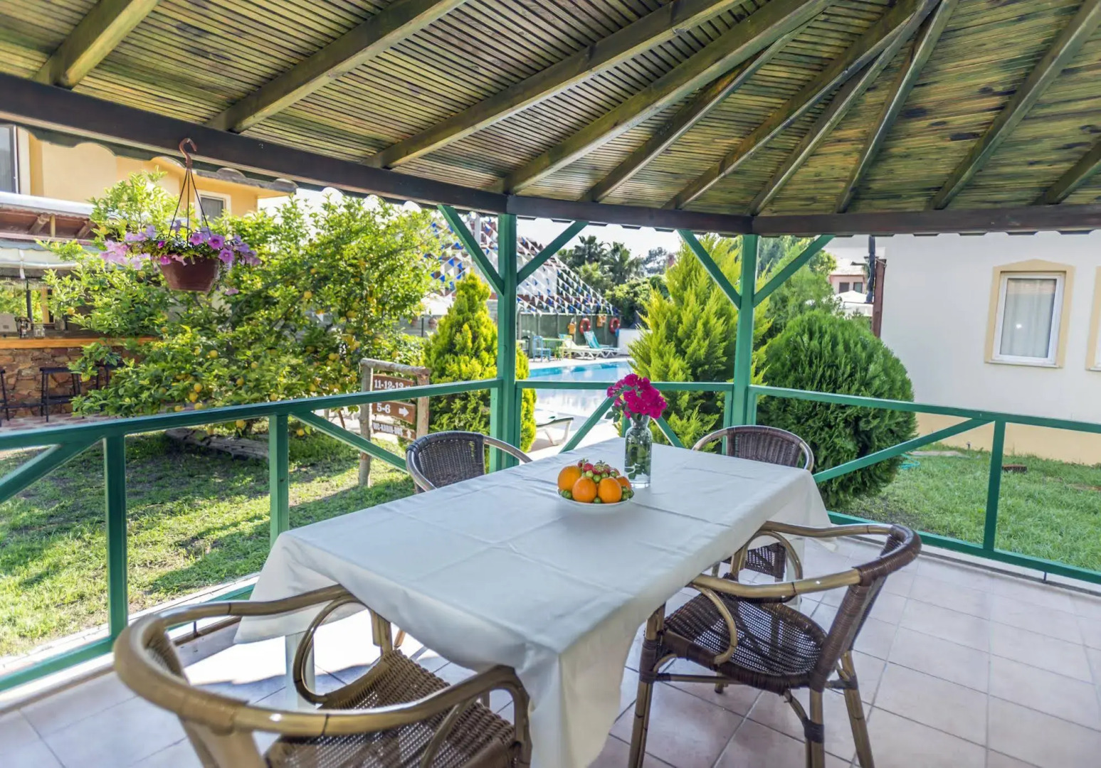 Dedeminn Garden Hotel