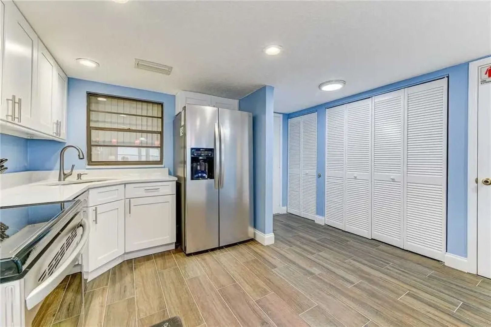 Island Retreat, Beach Front, 4 Bedrooms, Sleeps 12