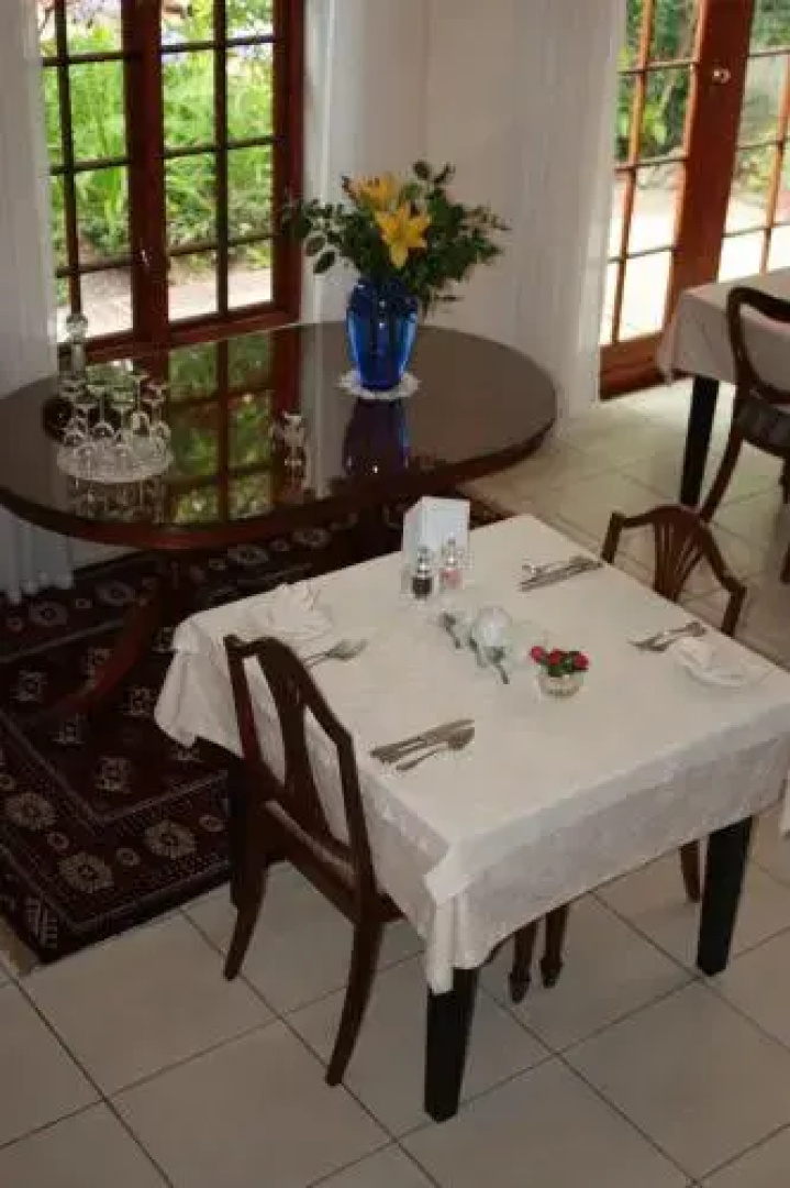 Hermanus Dorpshuys Guesthouse