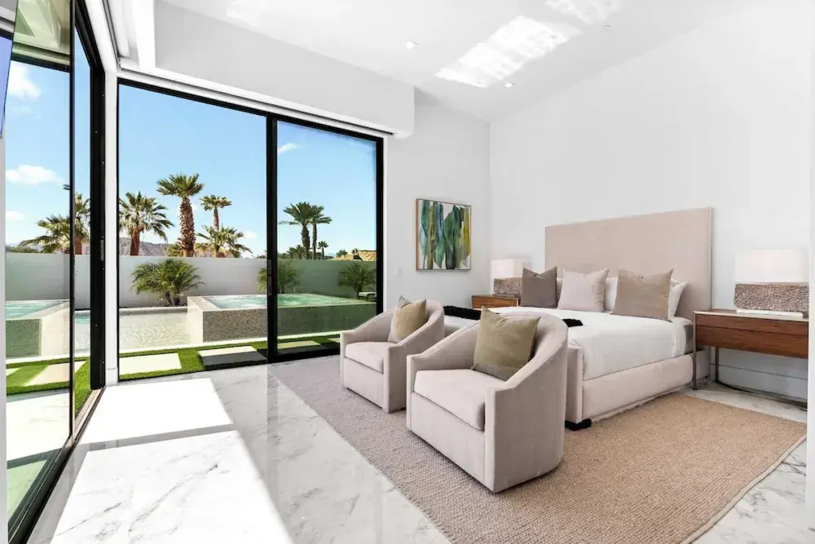 Sleeps 31 2 Luxury Villas w/ Pool + Spa, Putting Green Bravo by Avantstay