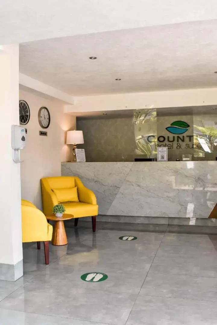 Country Hotel and Suites