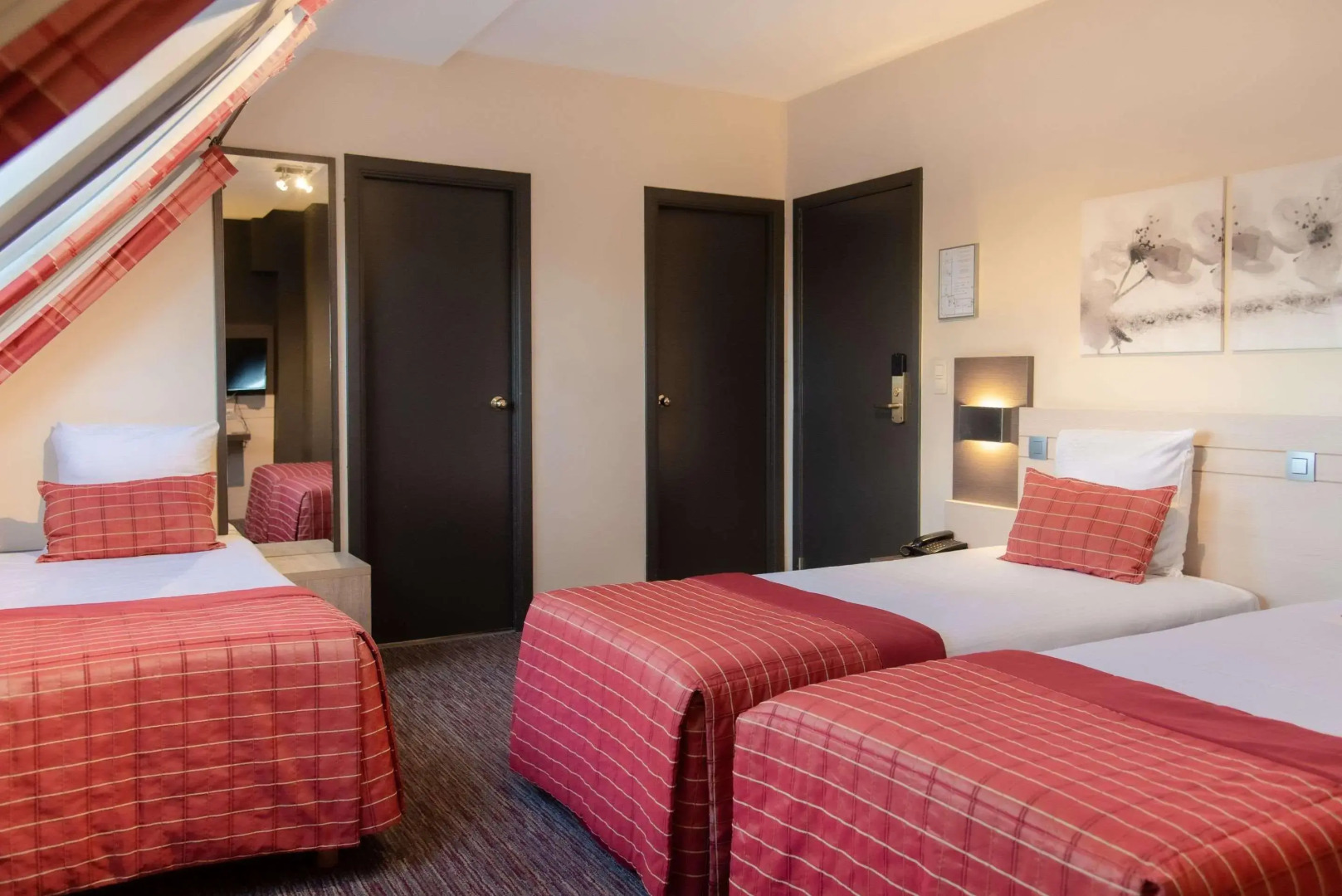 B&B HOTEL Mons Centre